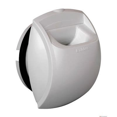 Photographie d'une bouche VMC Aldes encrassée