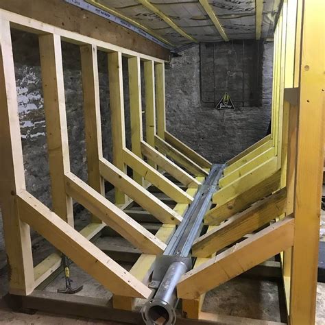 Intérieur d'un silo à granulés bien entretenu