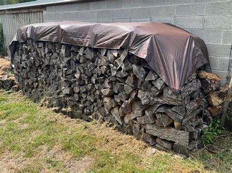 Bâche de protection pour bois de chauffage