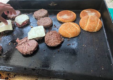 Burger cuit sur plancha