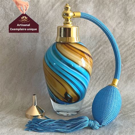 Vaporisateur en verre avec différentes couleurs