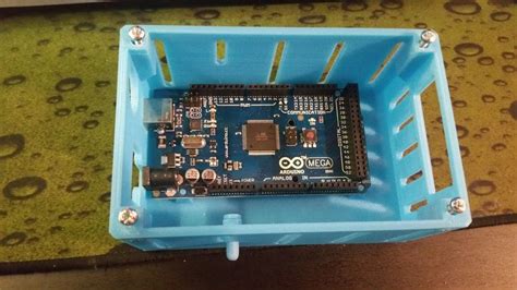 Prototype du thermomètre/hygromètre Arduino dans son boîtier 3D