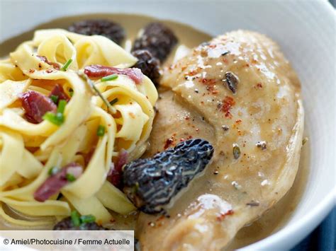 Suprêmes de poulet aux morilles