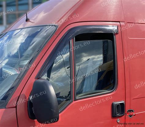 Déflecteurs d'air avant fumés pour Peugeot Boxer