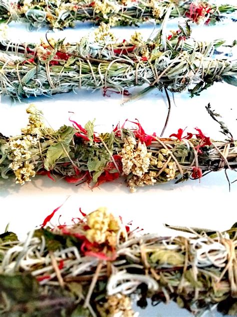 Mélange de plantes séchées pour fumigation