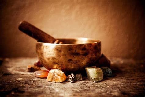 Composition d'encens naturels et d'un bol tibétain