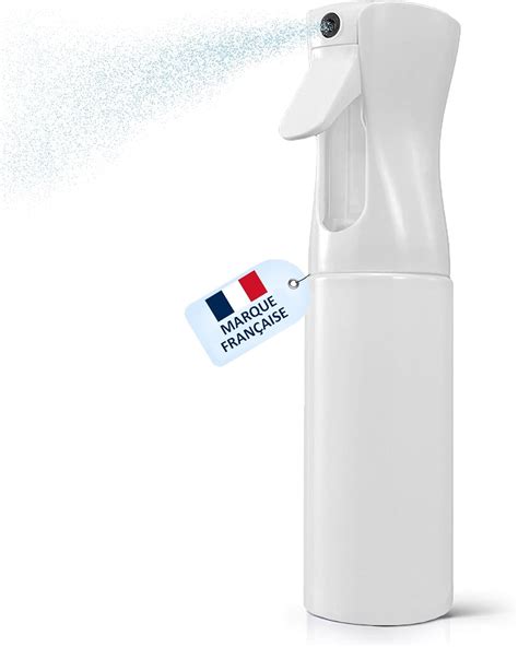 Différentes utilisations d'un brumisateur : visage, corps, cheveux