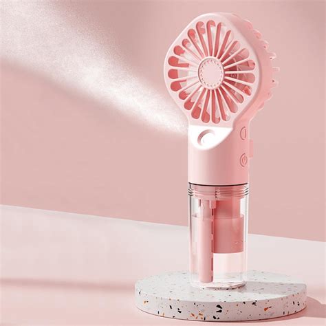 Comparaison visuelle : Ventilateur classique vs Ventilateur brumisateur