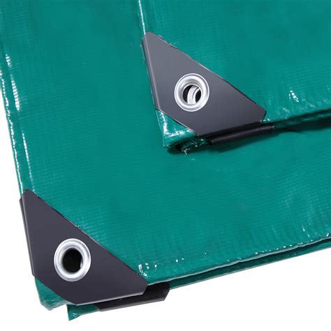 Détail d'une bâche à bois avec œillets