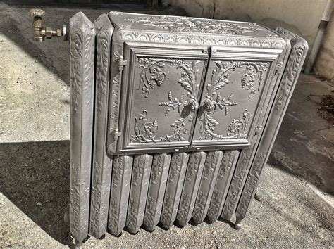 Radiateur à gaz en fonte ancien