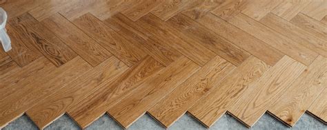 Parquet chevron ancien dans une maison du nord de la France