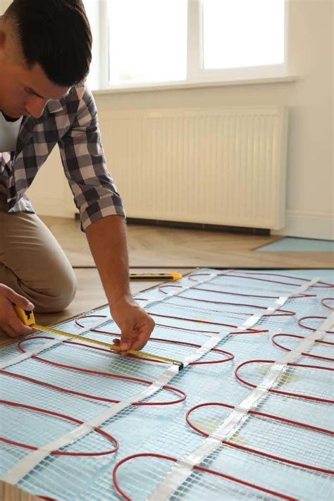 Types de planchers chauffants électriques : nappe et câble