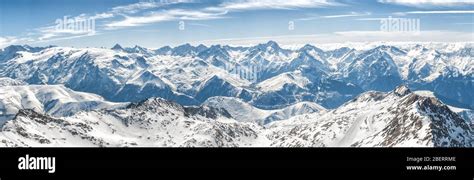Vue panoramique des Alpes