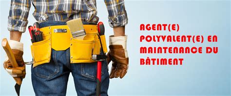 Technicien de maintenance en bâtiment travaillant sur une chaudière