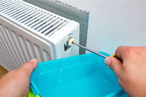Illustration de la purge d'un radiateur