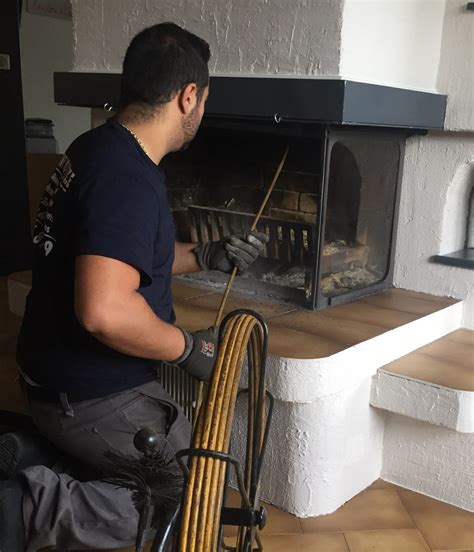 Ramoneur professionnel en action