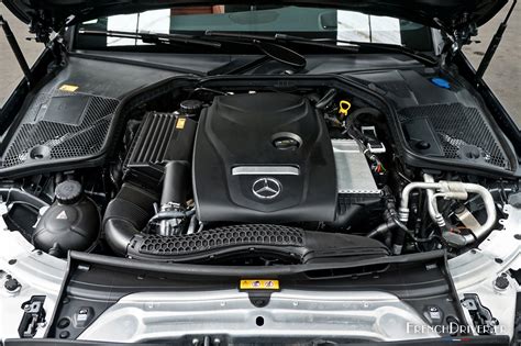 Compartiment moteur Mercedes Classe S