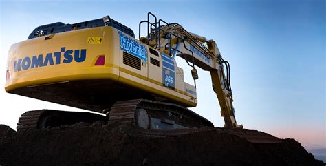 Pelle mécanique miniature Komatsu HB215LC Hybrid