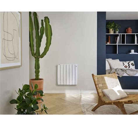 Radiateur Acova Percale 2 en fonctionnement dans un salon moderne