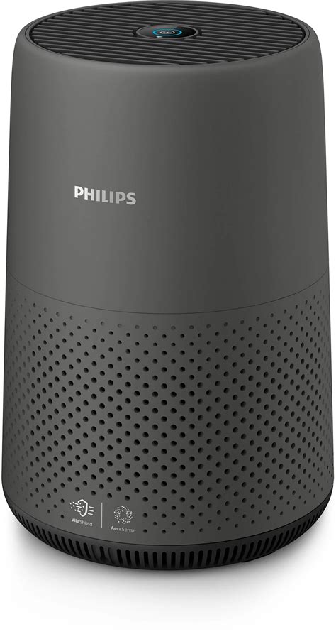Vue d'une voiture moderne avec un purificateur d'air Philips GoPure installé