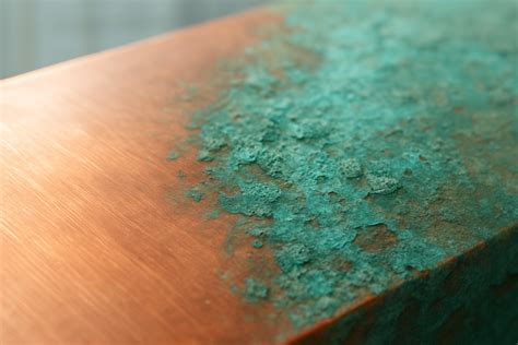 Oxydation du cuivre formant une patine verte