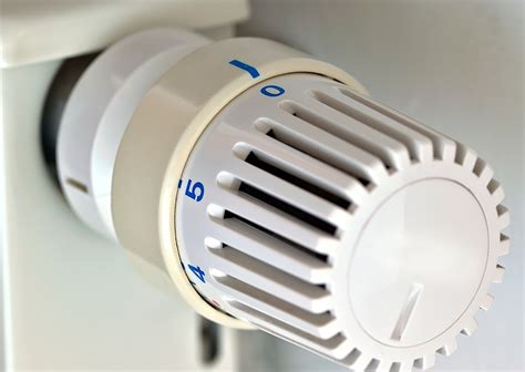 Thermostat de radiateur sèche-serviettes