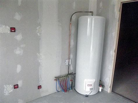 Installation de ballon d'eau chaude