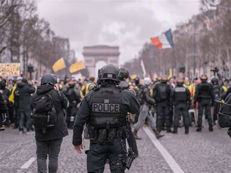 Historique des forces de maintien de l'ordre en France