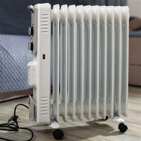 Radiateur à bain d'huile mobile avec roulettes